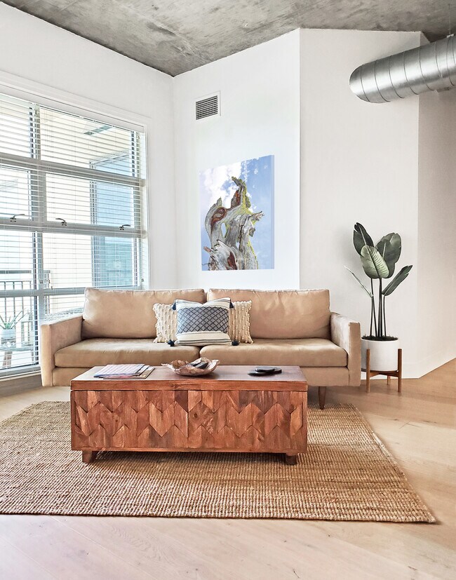 Living Room - 3401 Arapahoe Ave