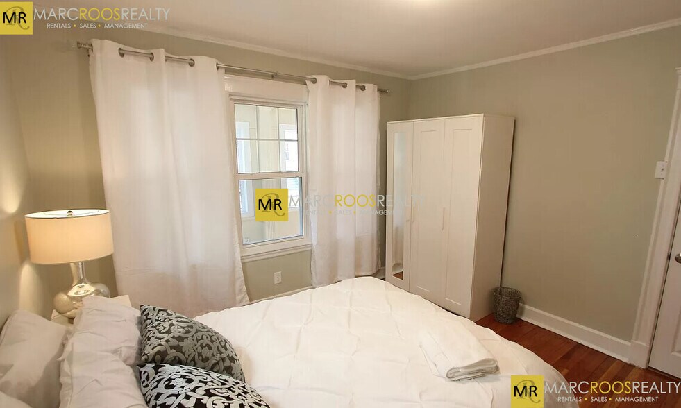 Building Photo - 62 Litchfield St