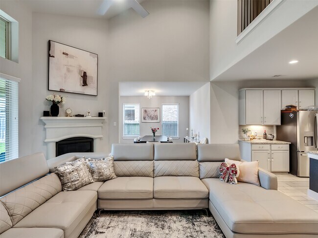 Building Photo - 251 Upland Dr