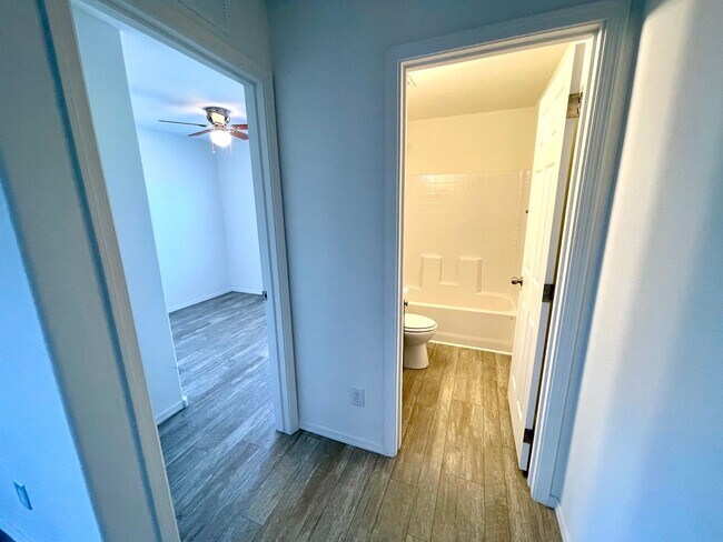 Building Photo - Great 2 Bedroom, 2 Bathroom Home!