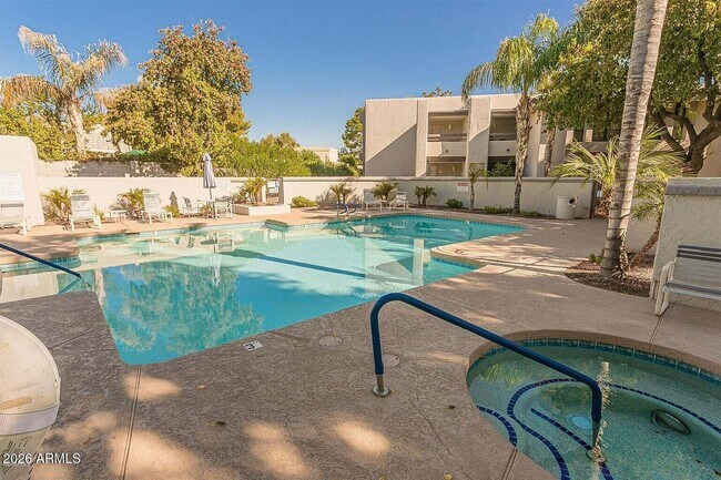 Building Photo - 5225 N 24th St