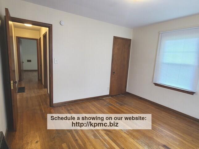 Building Photo - 2937 Oaklawn St