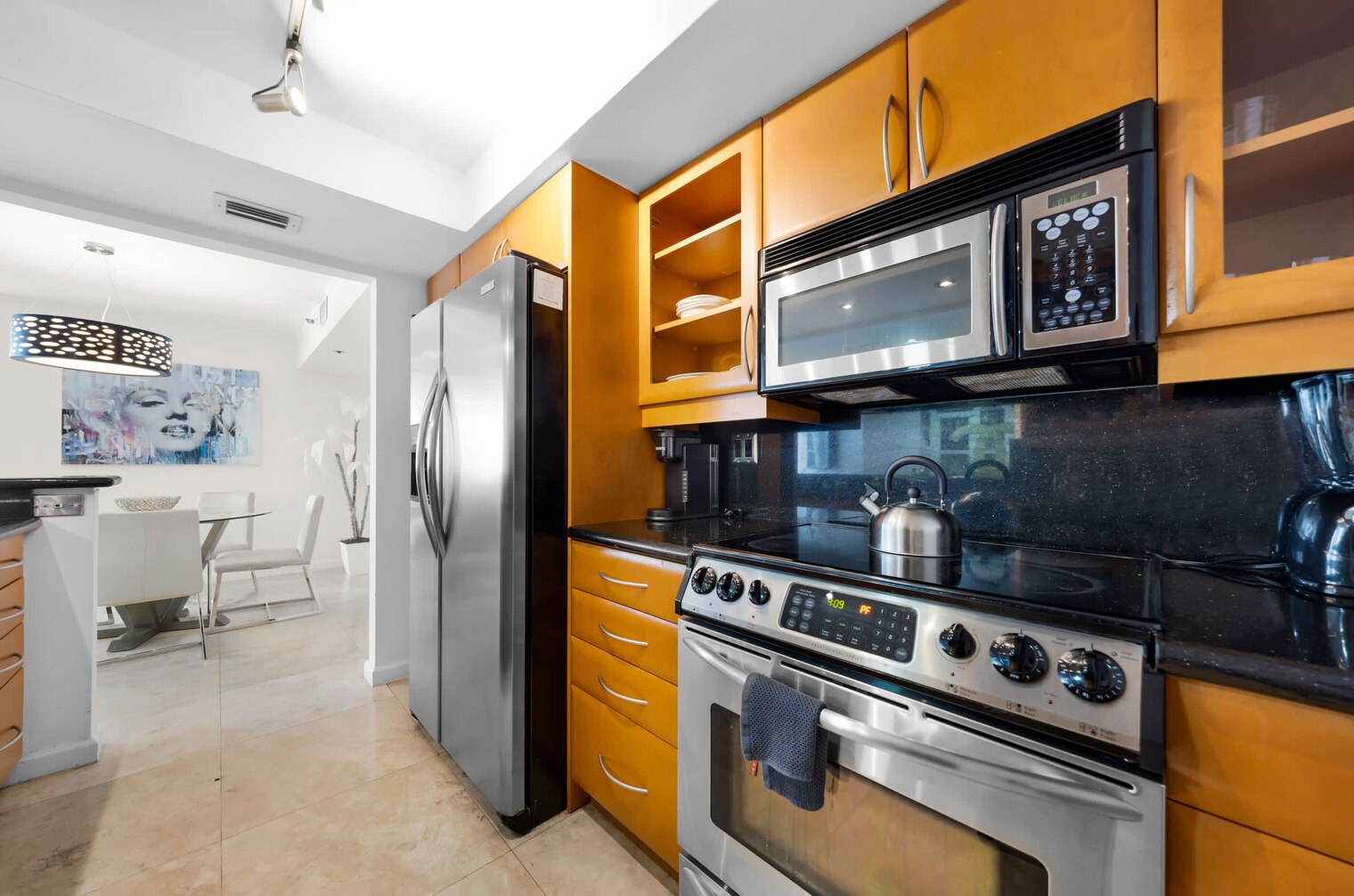 Building Photo - 1717 N Bayshore Dr