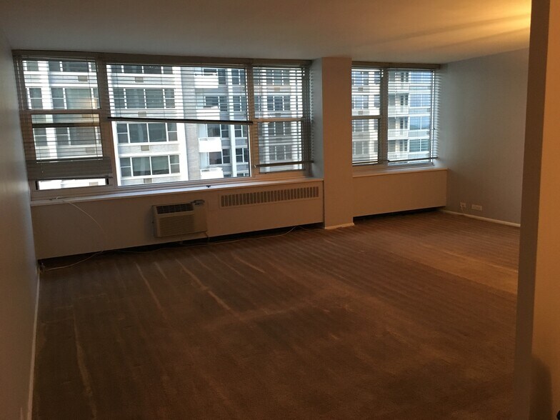 Building Photo - 4250 N Marine Dr