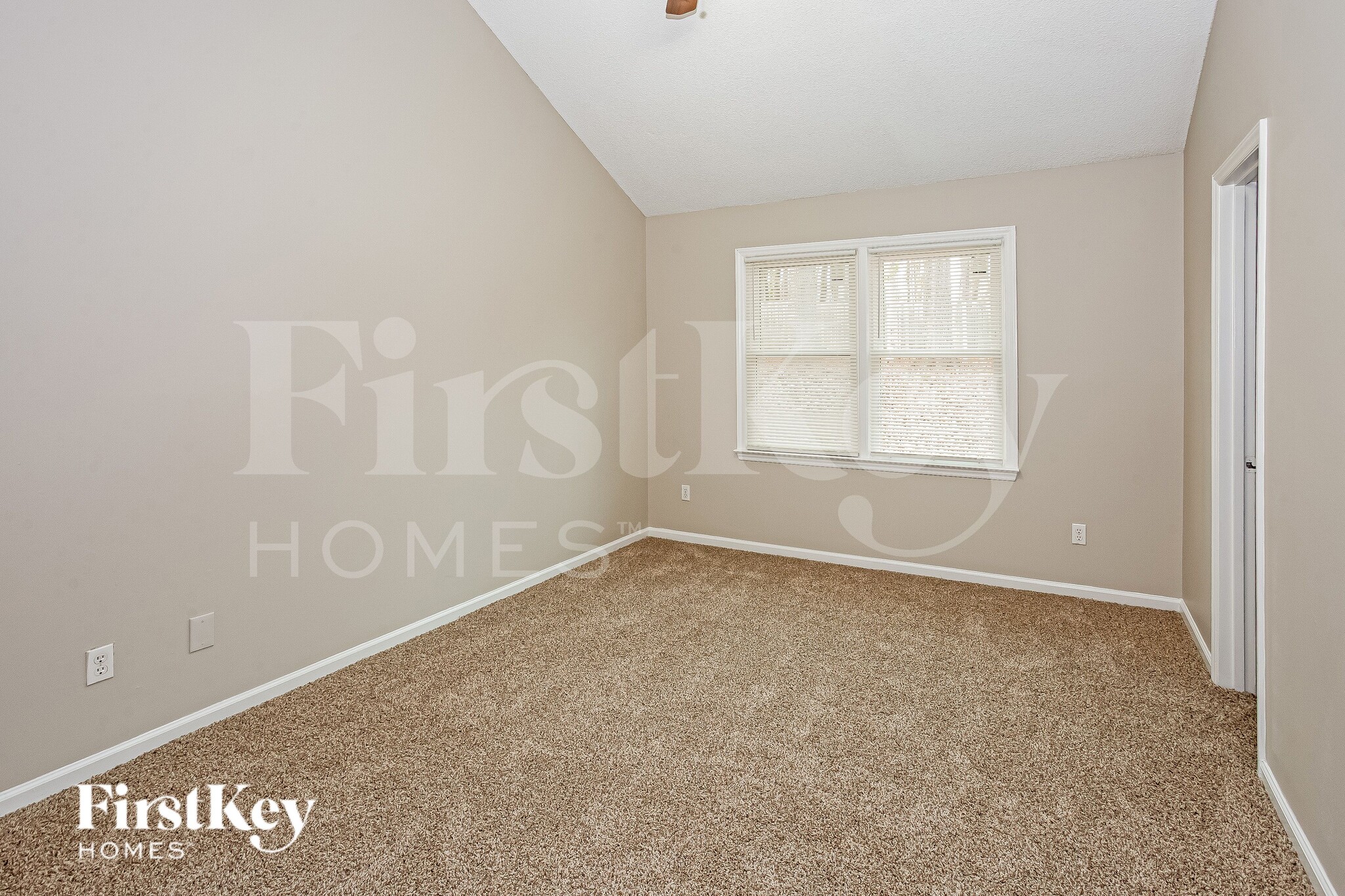 Building Photo - 8409 Sills Ct