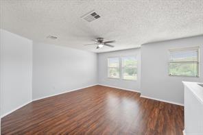 Building Photo - 812 Ericville Dr