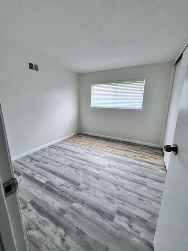 Building Photo - Recently Remodeled South Redlands Home