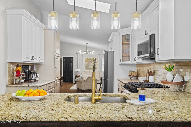 Building Photo - 11929 Mesquite Rock Dr