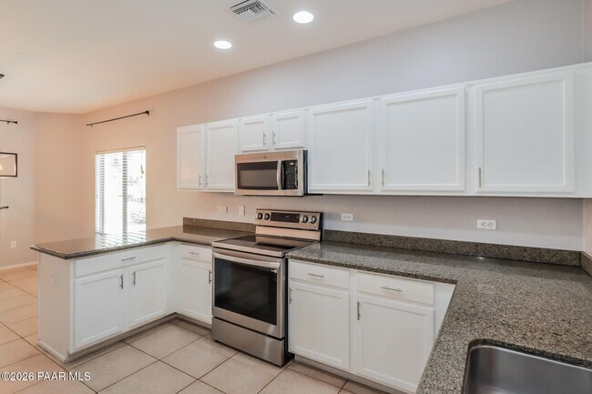 Building Photo - 7570 E Majestic Palm Ln