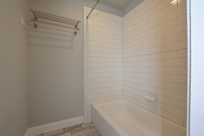 Building Photo - 6019 Orlando Ave