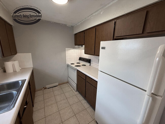 Building Photo - 1712 Garden Dr