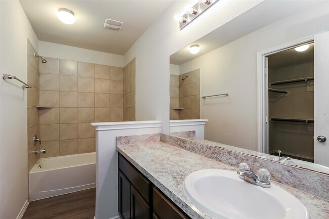 Building Photo - 13814 Forest Springs Ln