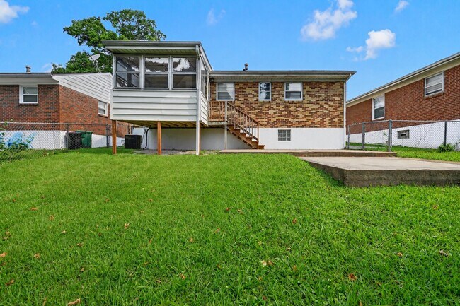 Building Photo - 8106 Fawn Ave