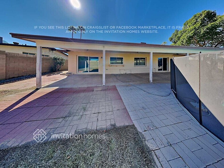 Building Photo - 4836 W Mercer Ln