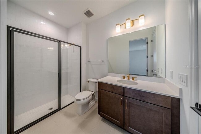 Building Photo - 1895 Pinecliff Dr