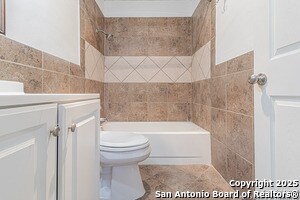 Building Photo - 5139 Sagamore Dr