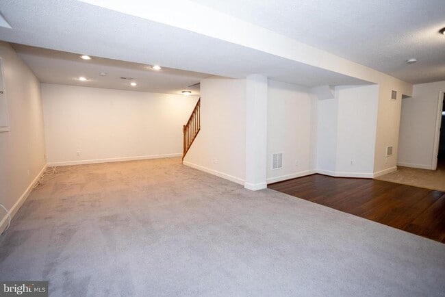 Building Photo - 13076 Dove Tree Ct