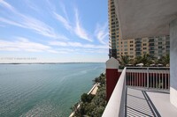 Building Photo - 1111 Brickell Bay Dr