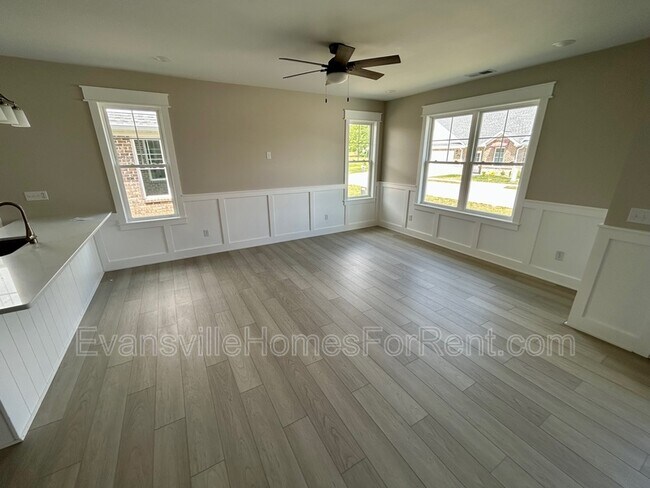 Building Photo - 8445 Bell Crossing Dr