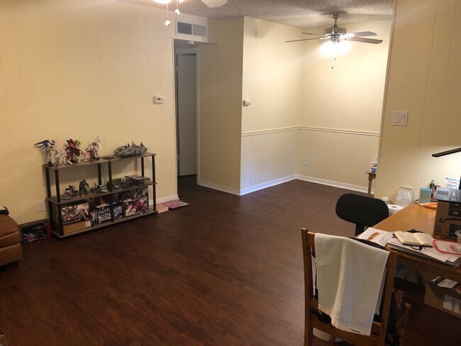 Building Photo - 3301 Speedway