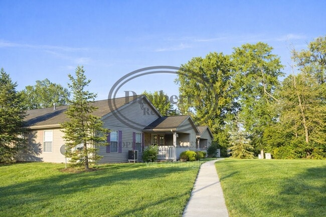 Building Photo - 1744 W Market St