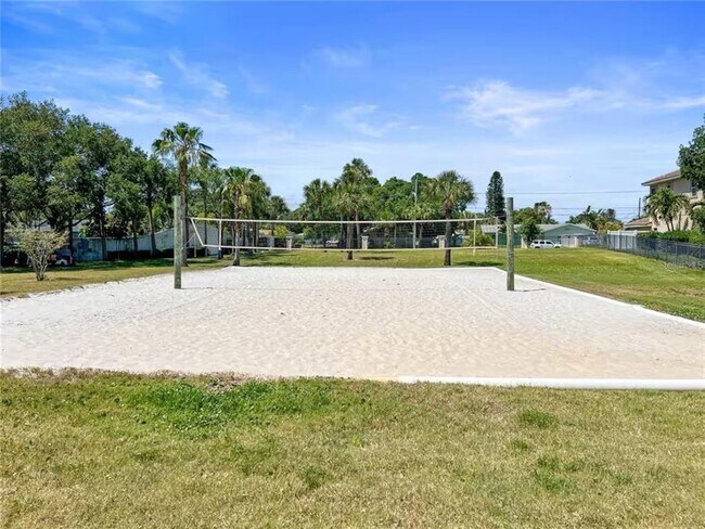 Building Photo - 5110 Coquina Key Dr SE