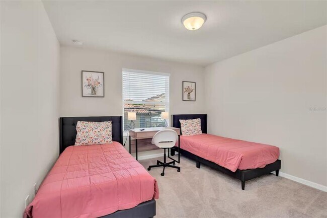 Building Photo - 7267 Oakmoss Loop