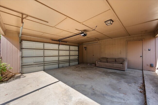 Building Photo - 8342 Silvan Wind Ln