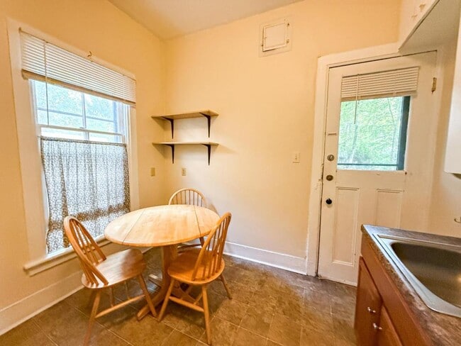 Building Photo - 115 Stewart Ave