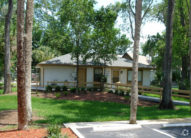 Primary Photo - Trailwoods Condominiums