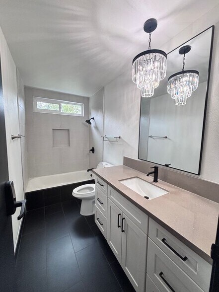 Building Photo - 270 W Blaine St