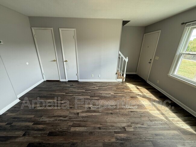 Building Photo - 960 Kendrick Creek Rd