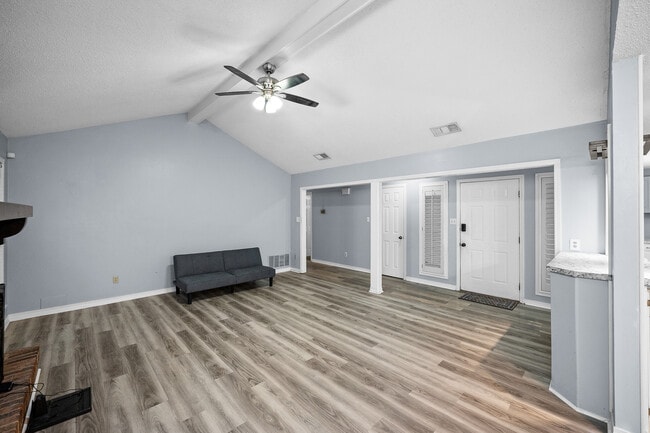 Building Photo - 115 Donna Cir