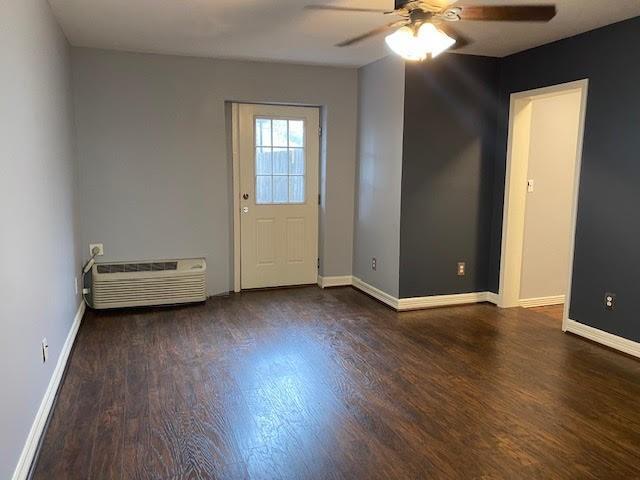Building Photo - 7648 Broadview Dr