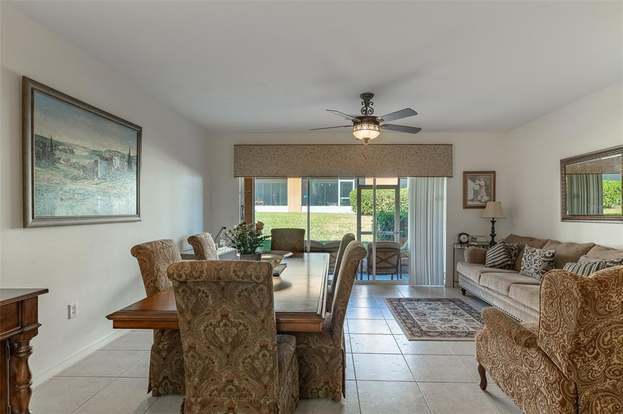 Building Photo - 366 Chelsea Dr