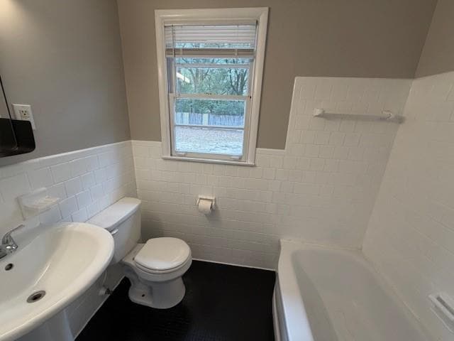 Building Photo - 914 E David Langan Dr