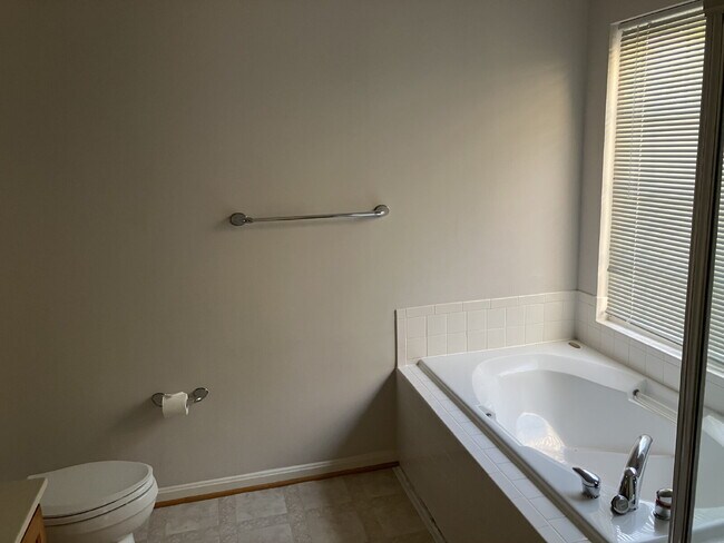 Building Photo - Elegant Gated Townhome with Sunroom Extension in Piedmont | 3 Bedrooms | 2 Full & 2 Half Baths