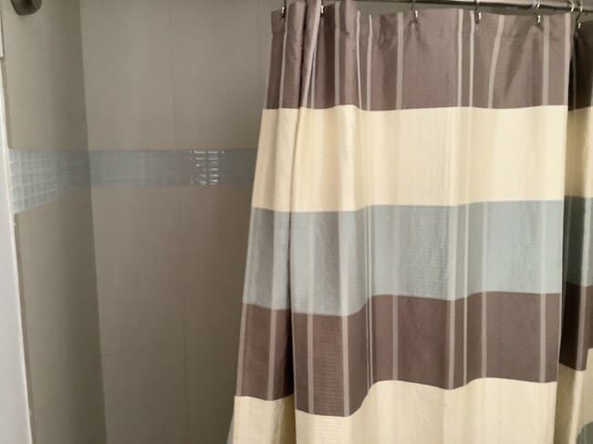 Building Photo - 2700 1st NE Ave