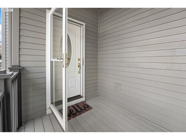 Building Photo - 13923 SW Mistletoe Dr