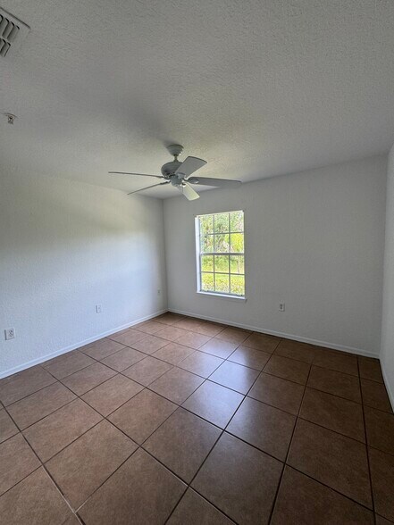 Building Photo - 7417 Vista Way