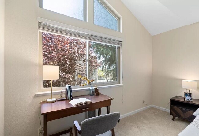 Building Photo - Upscale Living at Its Finest