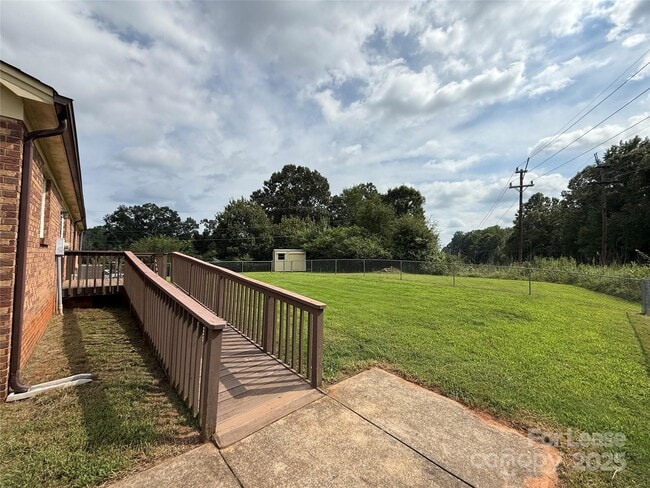 Building Photo - 4712 Jamee Dr