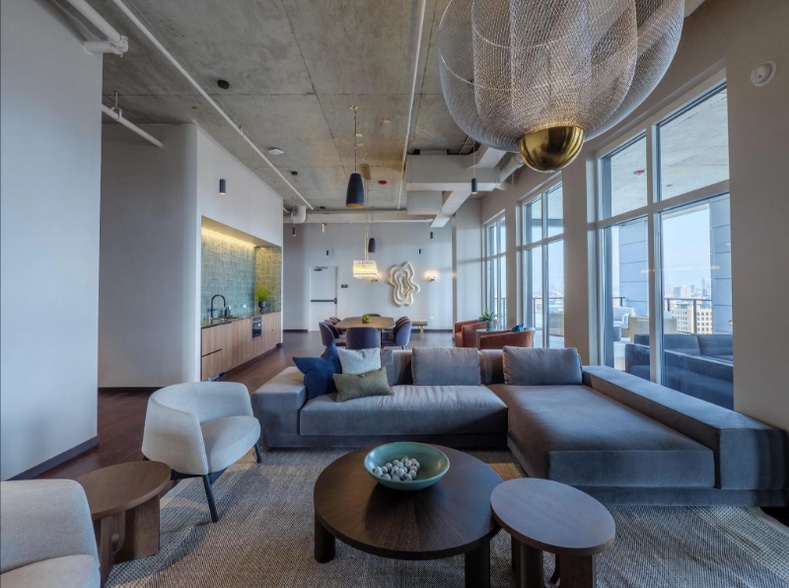 Building Photo - 152 N Ashland Ave