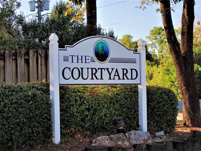 Welcome to the Courtyard: Safe, Friendly, Convenient. - 4210 Wilshire Blvd
