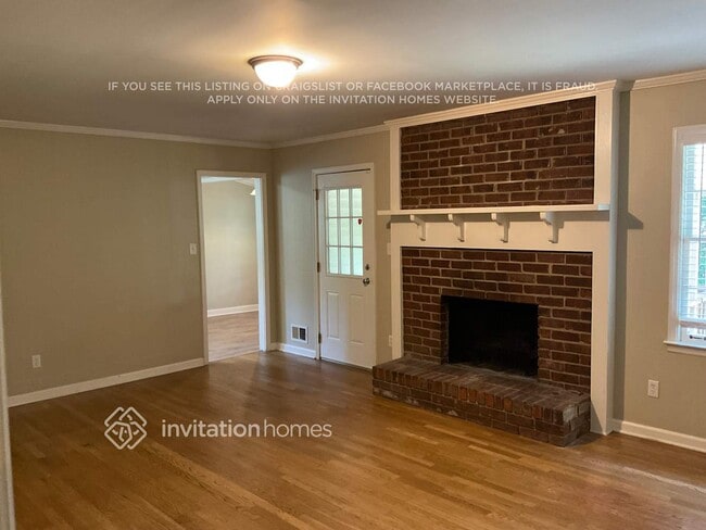 Building Photo - 680 Foxcroft Cir SE