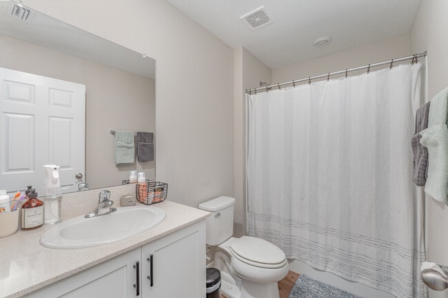 Building Photo - 12970 Pasture Wds Pl