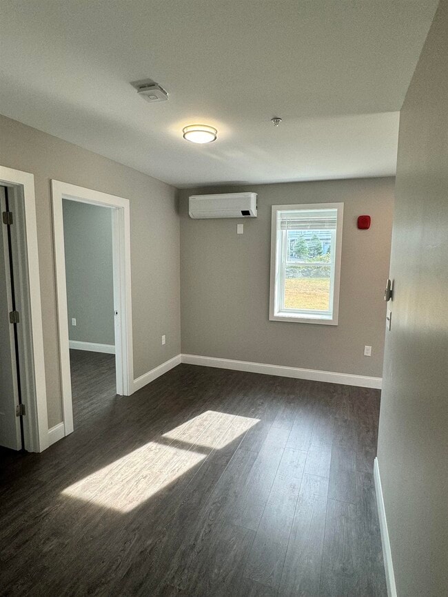 Building Photo - 50 Monarch Wy