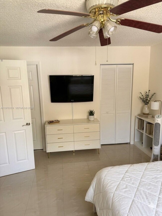 Building Photo - 15780 SW 106th Terrace