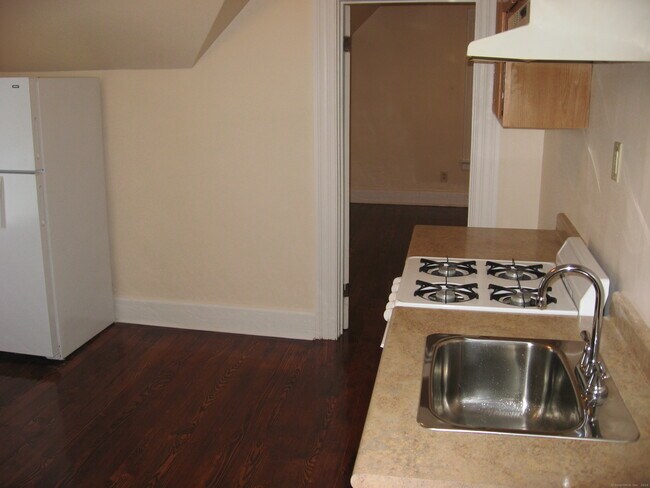 Building Photo - 30 Tilton St
