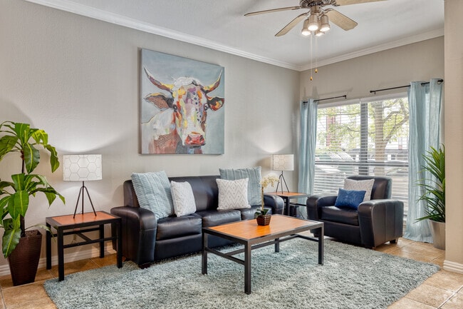 Interior Photo - Villas on Guadalupe